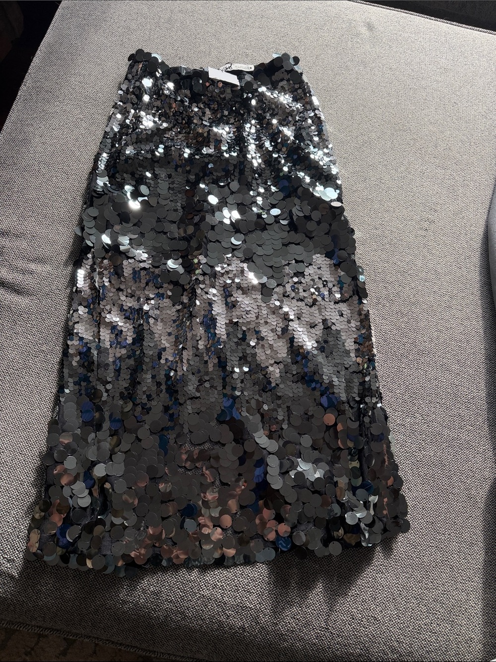 Zara Dark Gray Sequin Midi Skirt NWT sz S super cute on - Picture 4 of 10